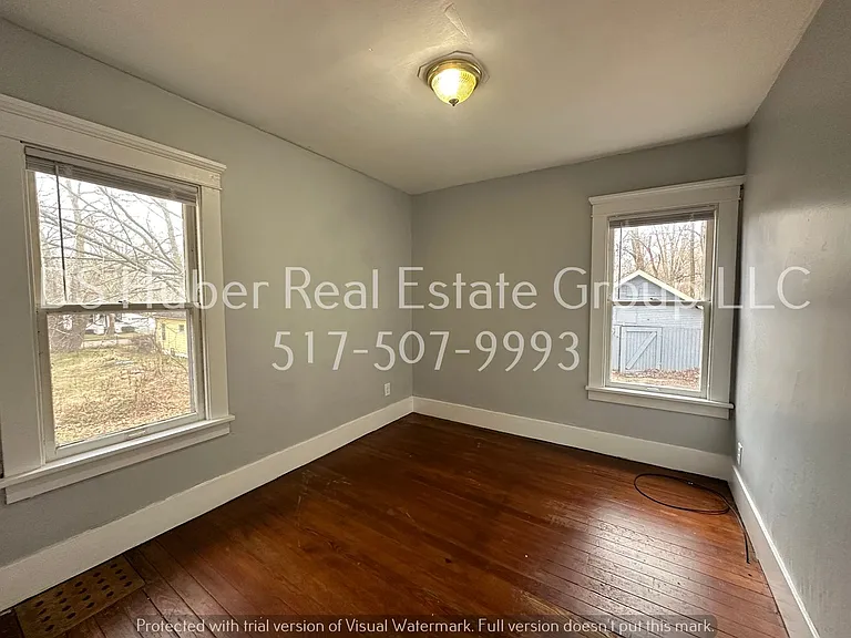 2208 Marcus St — Photo 8