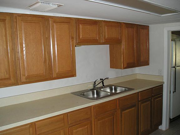 2nd image of 132 Idaho Ave