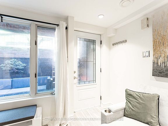 4th image of 63 Bellevue Ave
