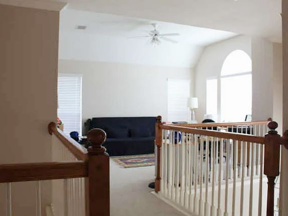 Third Living Room / Game room. Bright and cheerful!