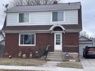 1946 Roosevelt Ave, Two Rivers, WI 54241