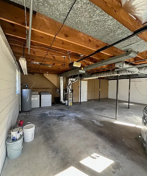 Basement/Garage