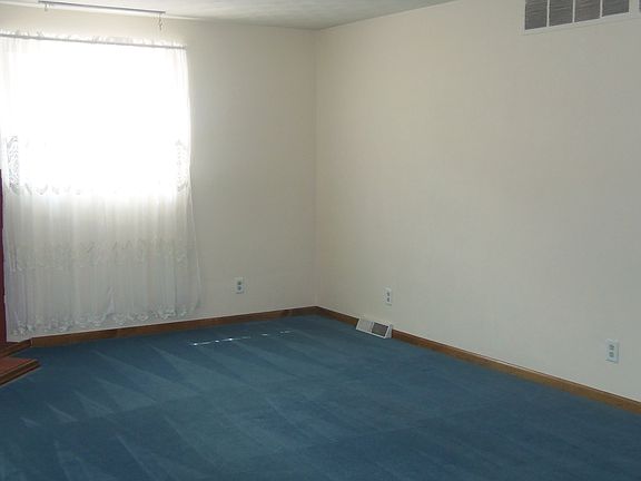2nd image of 167 Kathleen Way