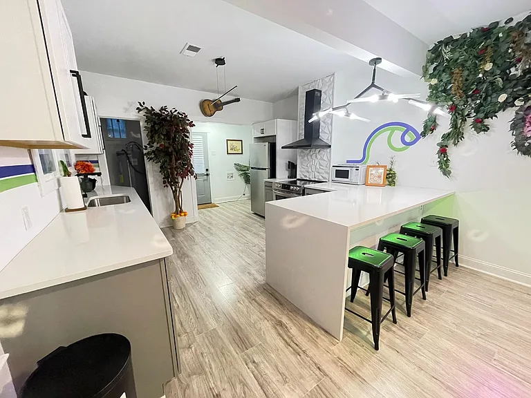 2462 Hale Ave — Photo 17