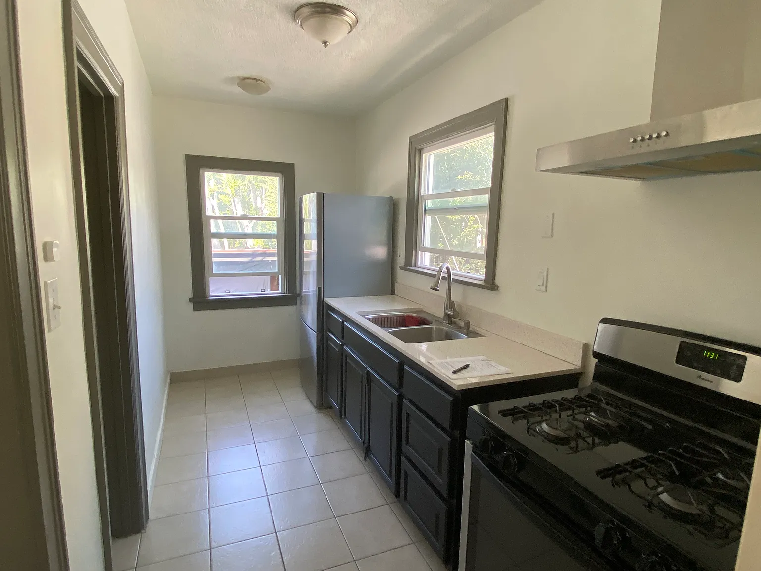 2 bed, $2,900 — Photo 3