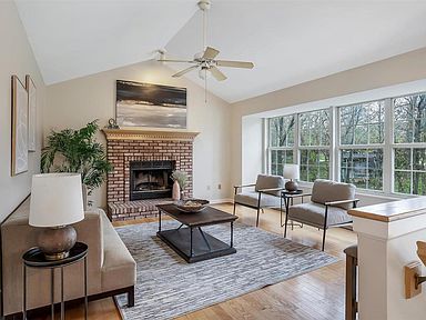 1502 Coulter Frst, Saint Louis, MO 63122 | Zillow