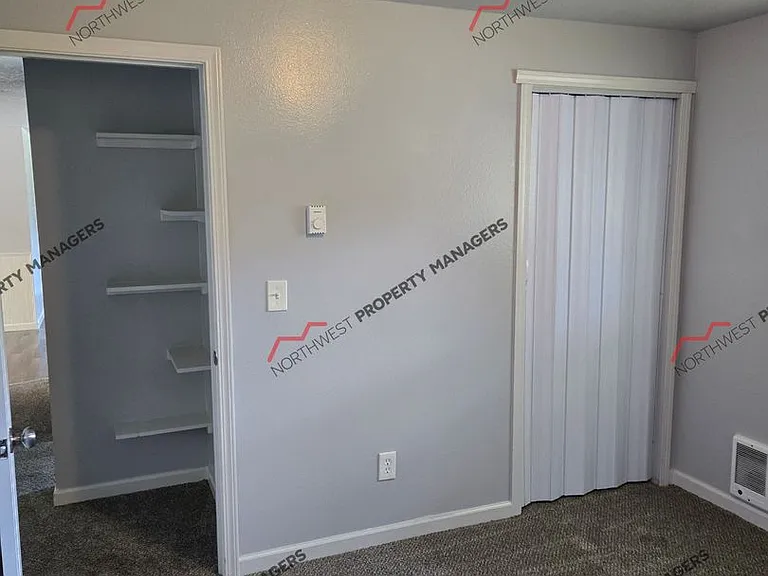 212 Galaxie Rd — Photo 13
