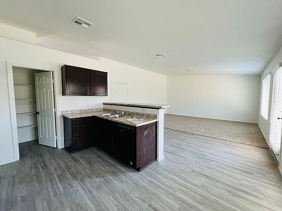 4th image of 7602 E 43rd Ln