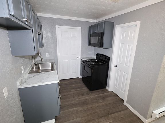 5th image of 916 Pearl St