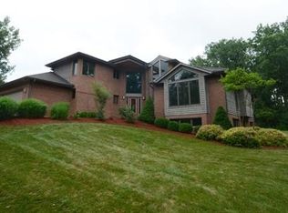 3060 Bird Song Ln, Ann Arbor, MI 48105