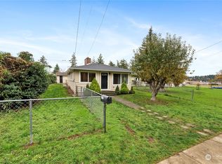 1410 14th St, Anacortes, WA