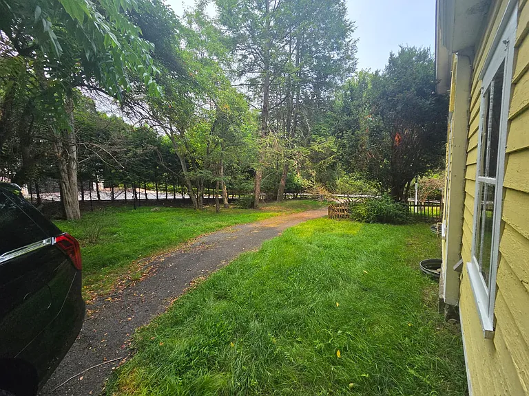 145 Cherry Ln — Photo 22
