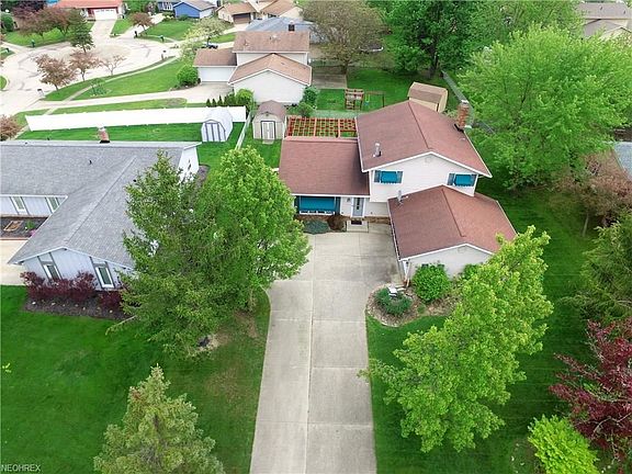 2nd image of 983 Sugarmaple Ln