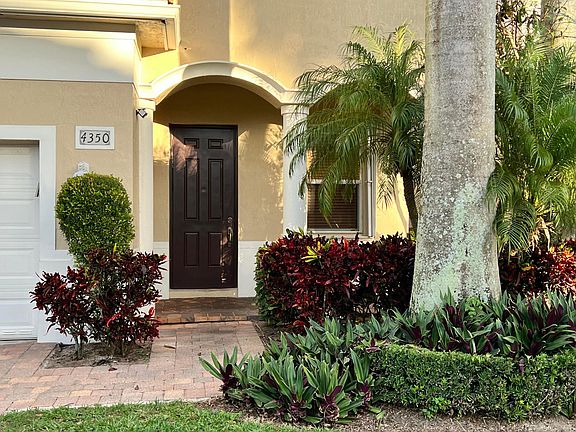 3rd image of 4350 Key Lime Boulevard