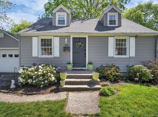 355 N Hoadley St, Naugatuck, CT 06770