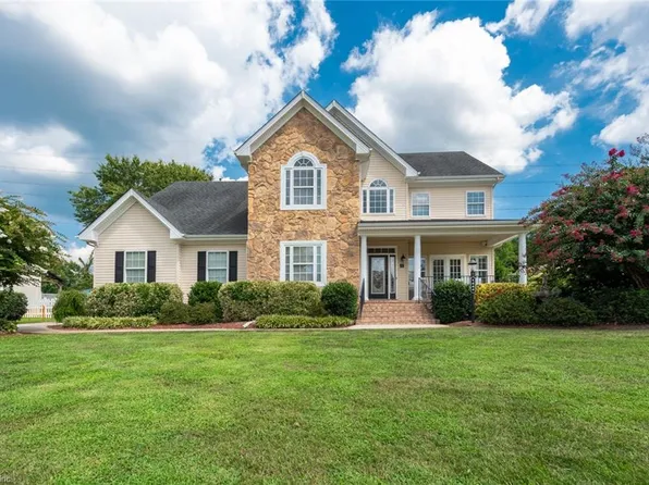 1444 Clearwater Ln, Chesapeake, VA 23322