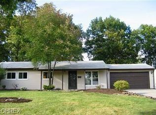 24525 Uppingham Rd, Bedford Heights, OH 44146