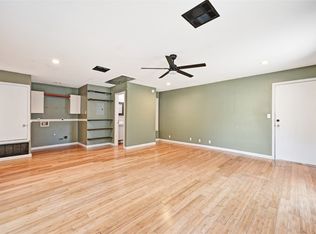 5304 China Berry Rd #5304, Austin, TX 78744