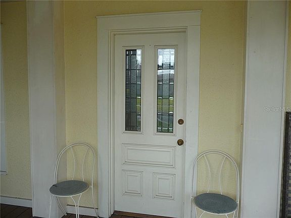 3rd image of 304 W Osceola St