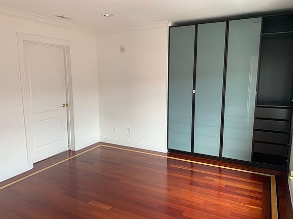 2nd image of 499 33rd Ave APT 310