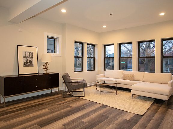 4th image of 1140 S Oak Park Ave