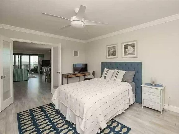 4th image of 4822 Ocean Blvd APT 5C