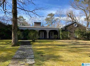 3259 Dell Rd, Mountain Brook, AL 35223