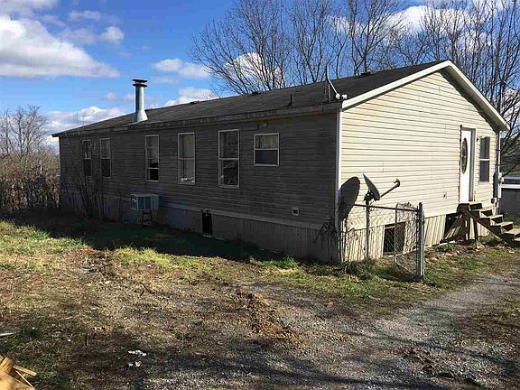 3rd image of 161 Dogwood Ln