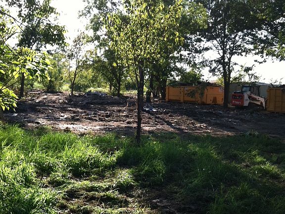 3rd image of 104 Joy Ln