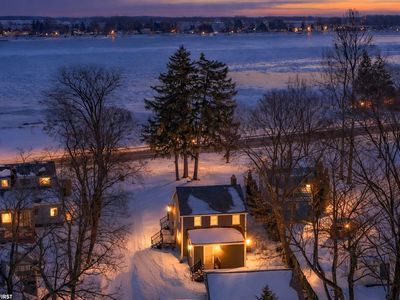 8600 River Rd, Cottrellville, MI, 48039