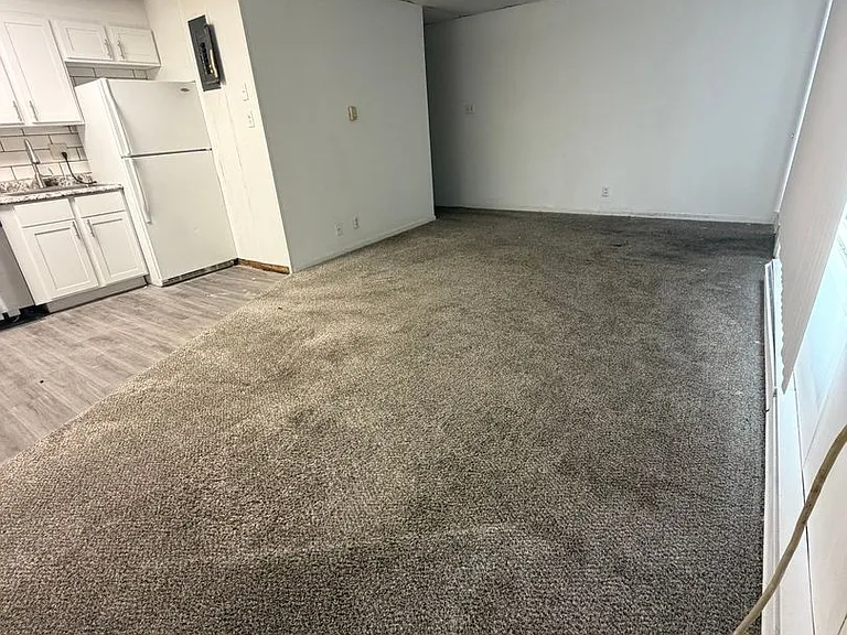 Indian Hills Apartments — Photo 2