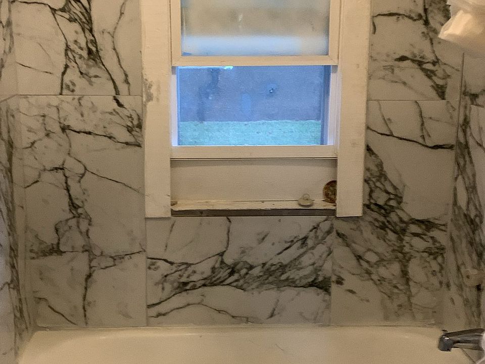 2nd image of 7521 Santa Monica Ave