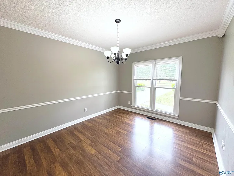 192 Rosecliff Dr — Photo 16
