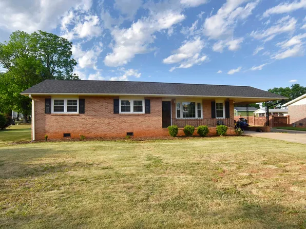 117 Benjamin Ave, Greer, SC 29651