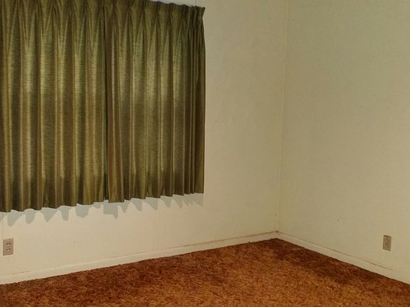 5th image of 2007 Meadowlane Dr