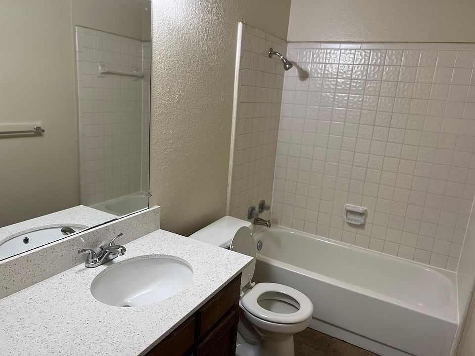 1st image of 2521 Windy Pine Ln