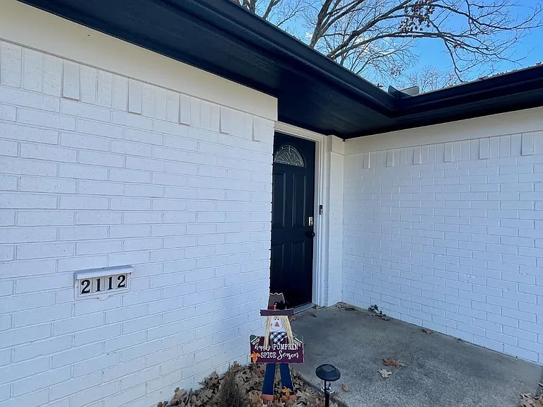 2112 Reva St — Photo 4