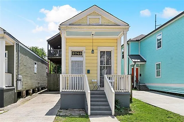 3 bed, 2.5 bath, 1450 sqft, $2,100 — Photo 1