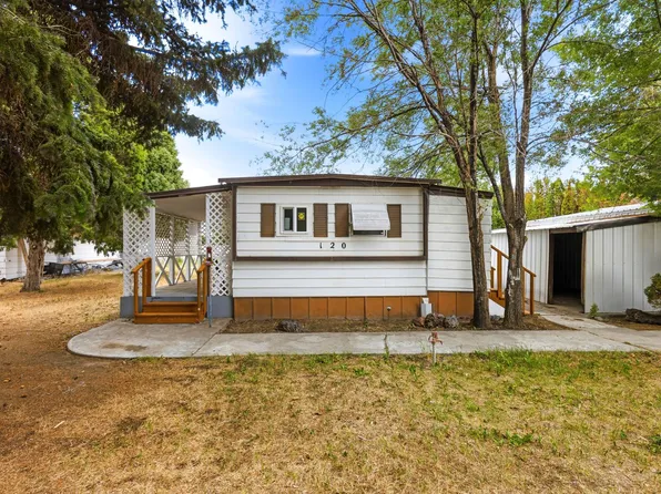 120 Parker Ave, Blackfoot, ID 83221