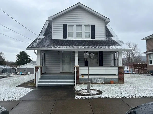 213 Orchard Ave, Ellwood City, PA 16117