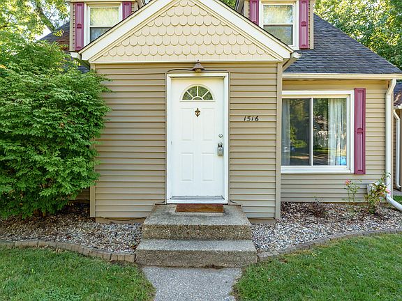 2nd image of 1516 Stamford Ave