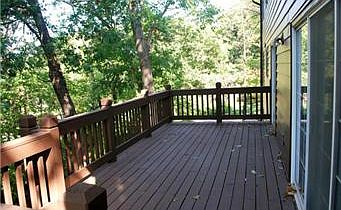 4th image of 1355 Camelot Dr