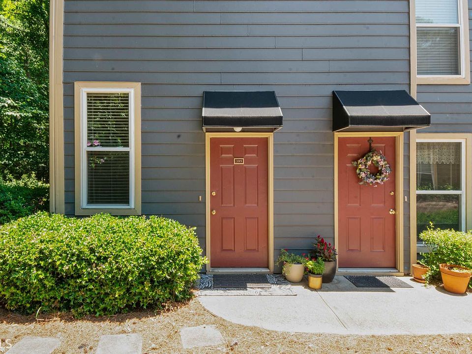 1st image of 3315 Canyon Point Cir