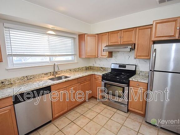 4th image of 41 Hillcroft Way