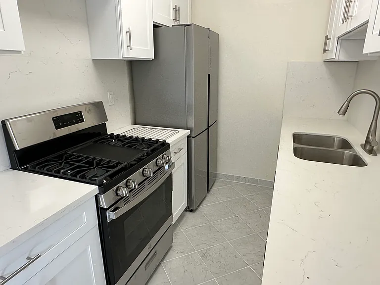 362 W Palmer Ave #4 — Photo 4