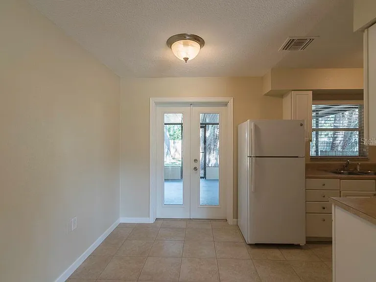 707 Wynn Dr — Photo 12