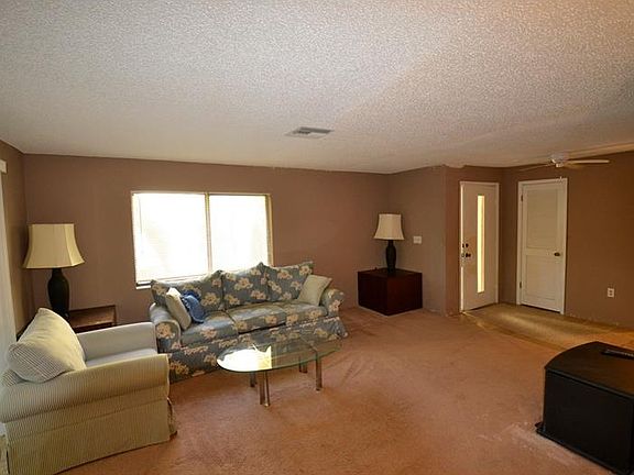 5th image of 635 Fairmont Ave APT B