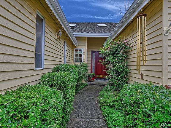 2nd image of 2716 161st Pl SE