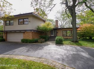 688 Lotus Pl, Highland Park, IL 60035