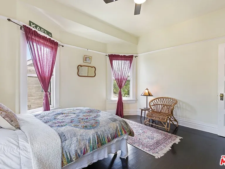 2624 Van Buren Pl — Photo 30